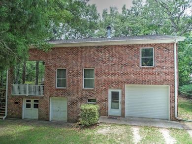 184 Burbank Dr, Cross, SC 29436 - photo 5