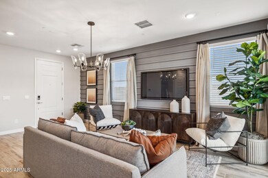 21114 N 58th Way, Phoenix, AZ 85054 - photo 5