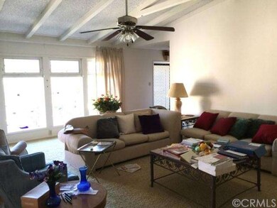Windows, entrance door from living room