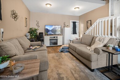 2103 Nahant St, Schenectady, NY 12306 - photo 4