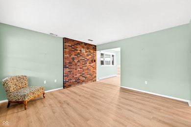 2720 12th St, Columbus, IN 47201 - photo 4