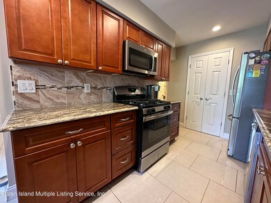 8 Franklin Ln unit B, Staten Island, NY 10306 - photo 4