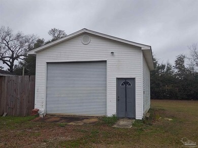 9505 Plymouth Ln, Cantonment, FL 32533 - photo 3