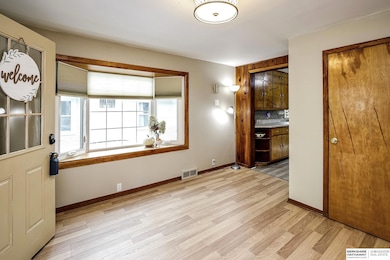 5611 Cedar St, Omaha, NE 68106 - photo 7