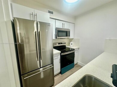 2890 N Oakland Forest Dr unit 103, Oakland Park, FL 33309 - photo 2