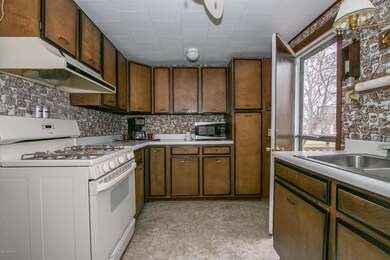 Kitchen_(2)