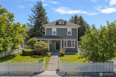 423 Talcott St, Sedro Woolley, WA 98284 - photo 3