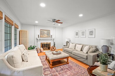 2606 Scenic Dr SE, Huntsville, AL 35801 - photo 6