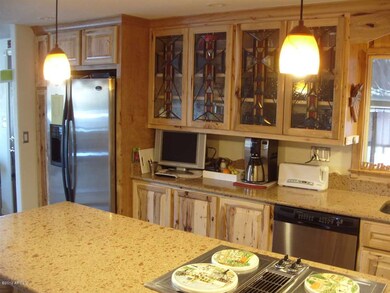 This kitchen is beautiful!