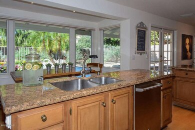 5102 N 35th Street Kitchen-Island
