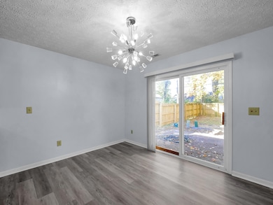 4-print-2662-northwold-rd