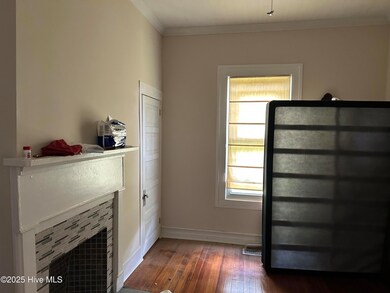 106 W Barrett St, Carthage, NC 28327 - photo 6