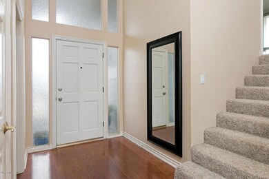 375 Hamilton Ave-large-003-16-Entryway-1