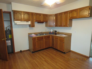 371 N Culver St, Logan, OH 43138 - photo 5