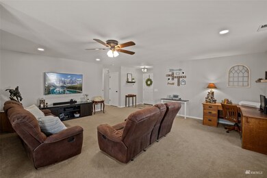 208 Roberts St NE, Orting, WA 98360 - photo 6