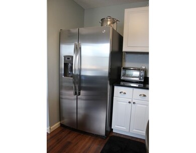 85 Tennis Plaza Rd unit 15, Dracut, MA 01826 - photo 3