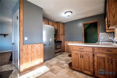 4734 Edgemont Rd, Toledo, OH 43611 - photo 7