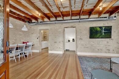 109 S Edison St, Fredericksburg, TX 78624 - photo 3