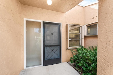 8248 Summerbreeze Ln, Boca Raton, FL 33496 - photo 3