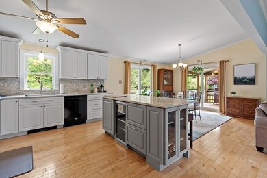 14 Baldwin St, Leicester, MA 01524 - photo 7