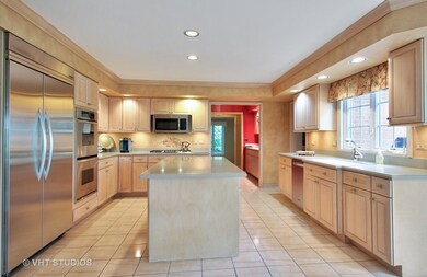 2318 Mohawk Ln, Glenview, IL 60026 - photo 5