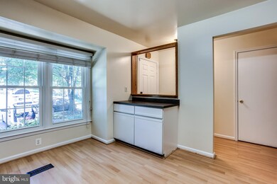 3811 Water Drop Ct, Burtonsville, MD 20866 - photo 5