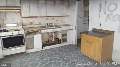 3015 Lorena Ave, Baltimore, MD 21230 - photo 7