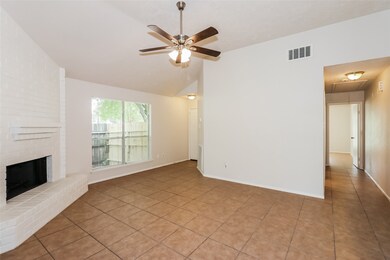 11002 Beaver Trail Dr, Houston, TX 77086 - photo 5