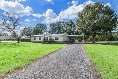 2-web-or-mls-225 Horseshoe Loop-23