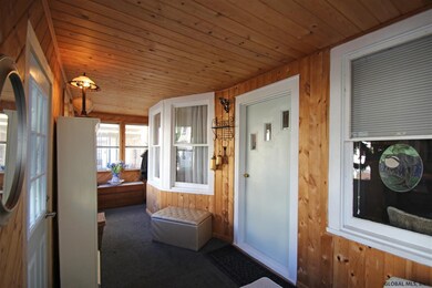 846 Bradt St, Schenectady, NY 12306 - photo 5