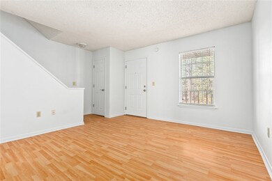 162 E University Dr unit I201, Auburn, AL 36832 - photo 2