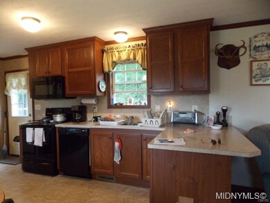 huge kitchen/beautiful cabinet