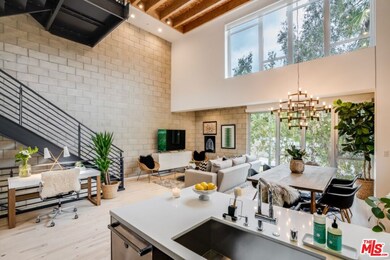 3450 Cahuenga Blvd W unit 101, Los Angeles, CA 90068 - photo 3