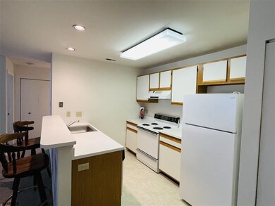 135 Driftwood Ct unit 25, Galloway, NJ 08205 - photo 6