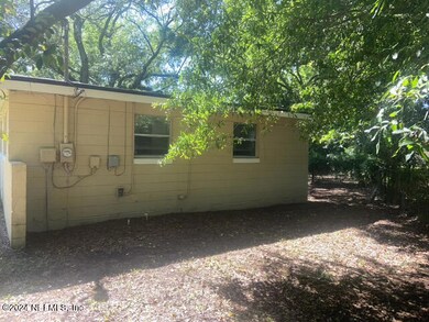 6706 Peter Rabbit Dr N, Jacksonville, FL 32210 - photo 2