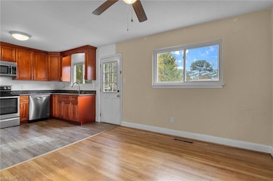 4881 Honeygrove Rd, Virginia Beach, VA 23455 - photo 5