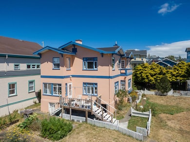 07_902_E_Street_Eureka107_mls