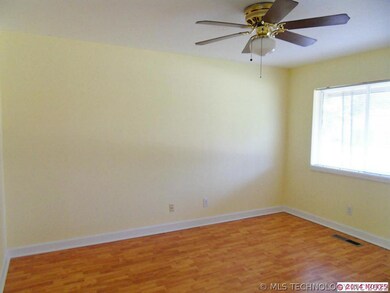 Living room is the first room you see.  A large fr