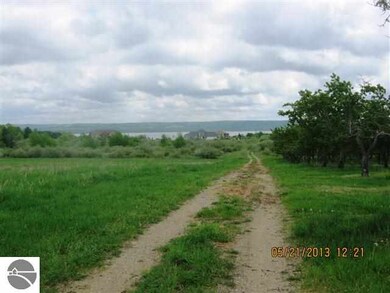 This is a photo halfway down the north property li