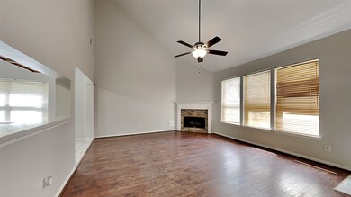 2406 Sarasota Dr, Friendswood, TX 77546 - photo 4