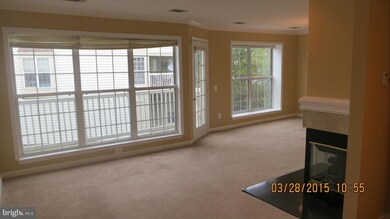 8210 Catbird Cir unit 201, Lorton, VA 22079 - photo 4