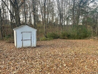 15210 Wright Rd, Amelia Court House, VA 23002 - photo 3