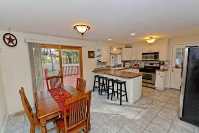 30 N Colonial Heights, Troy, NY 12180 - photo 2