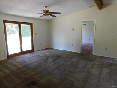 37 N Railroad St, Walnutport, PA 18088 - photo 5