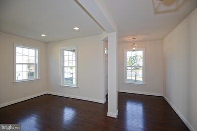 9042 Sudley Rd unit 16A, Manassas, VA 20110 - photo 4