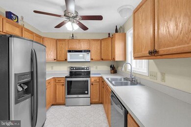 320 Whipporwill Ln, Cross Junction, VA 22625 - photo 5