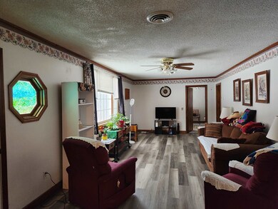 15 Hardy Ave, Claremont, NH 03743 - photo 5