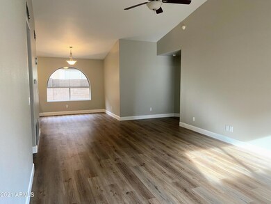 GreatRoom-View1-1048
