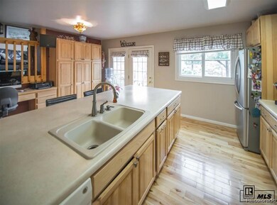 803 Exmoor Cir, Craig, CO 81625 - photo 3