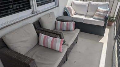 Oxford Towers unit 404, Hollywood, FL 33019 - photo 7